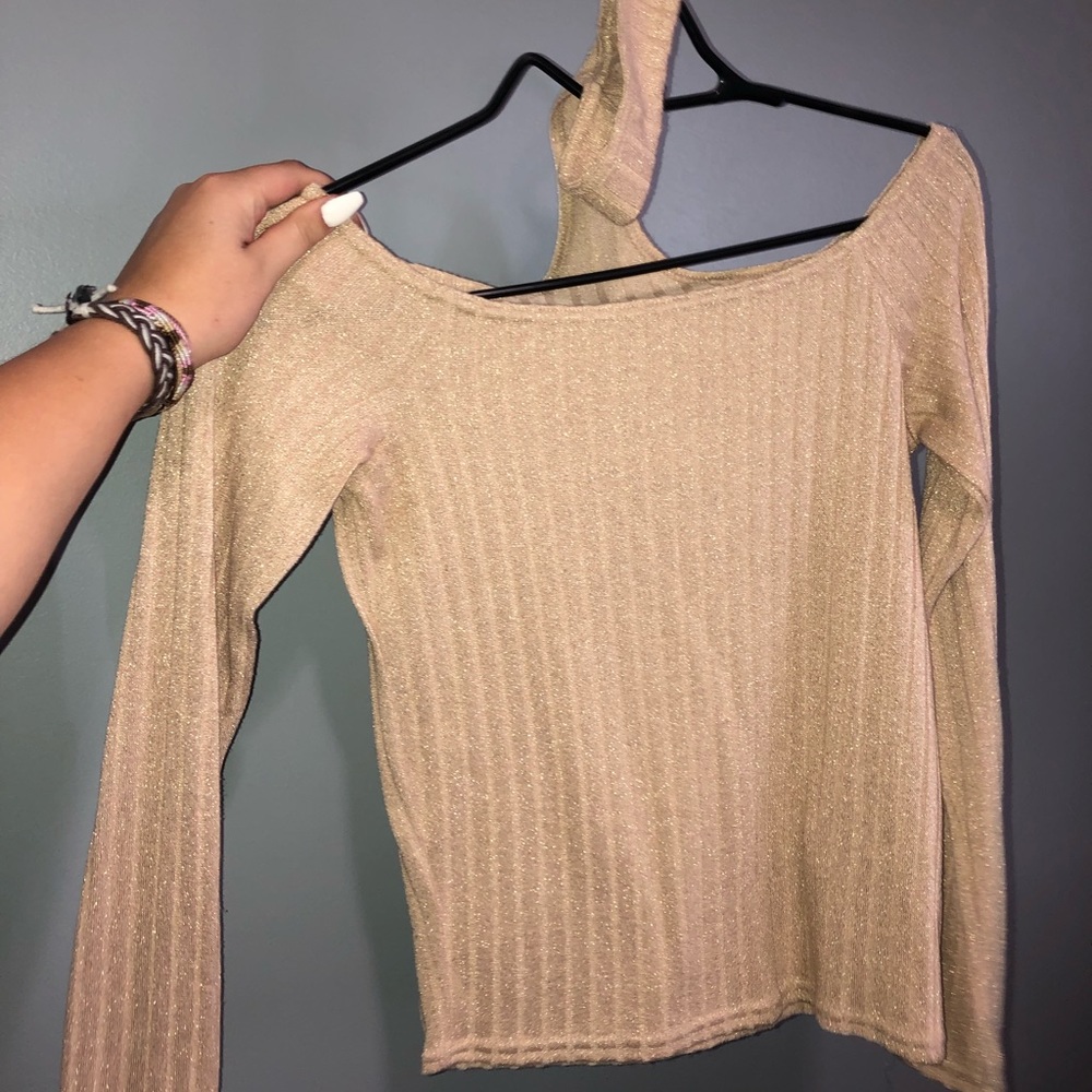 off the shoulder built in choker